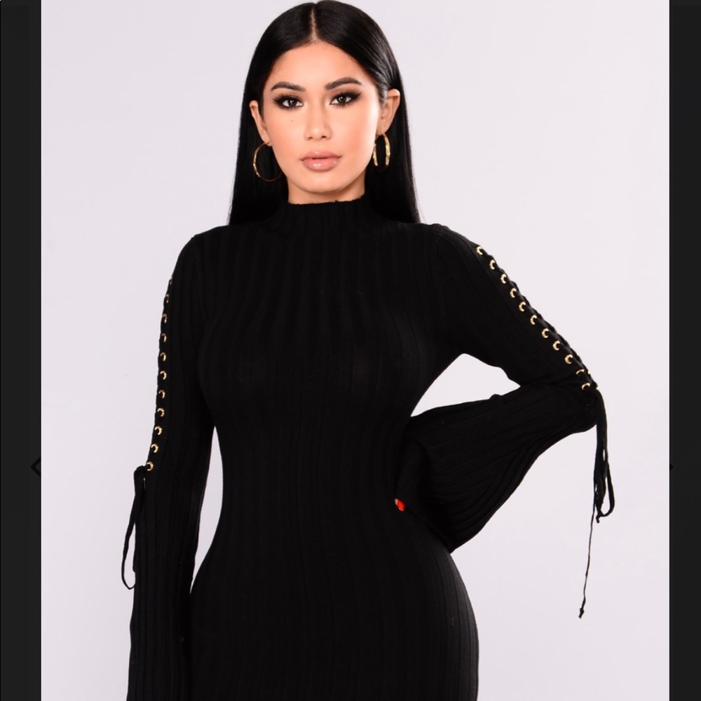 Black Knit Ribbed Dress - Picture 2 of 2